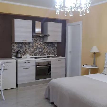 Margherita Lecce