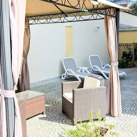 Margherita Lecce